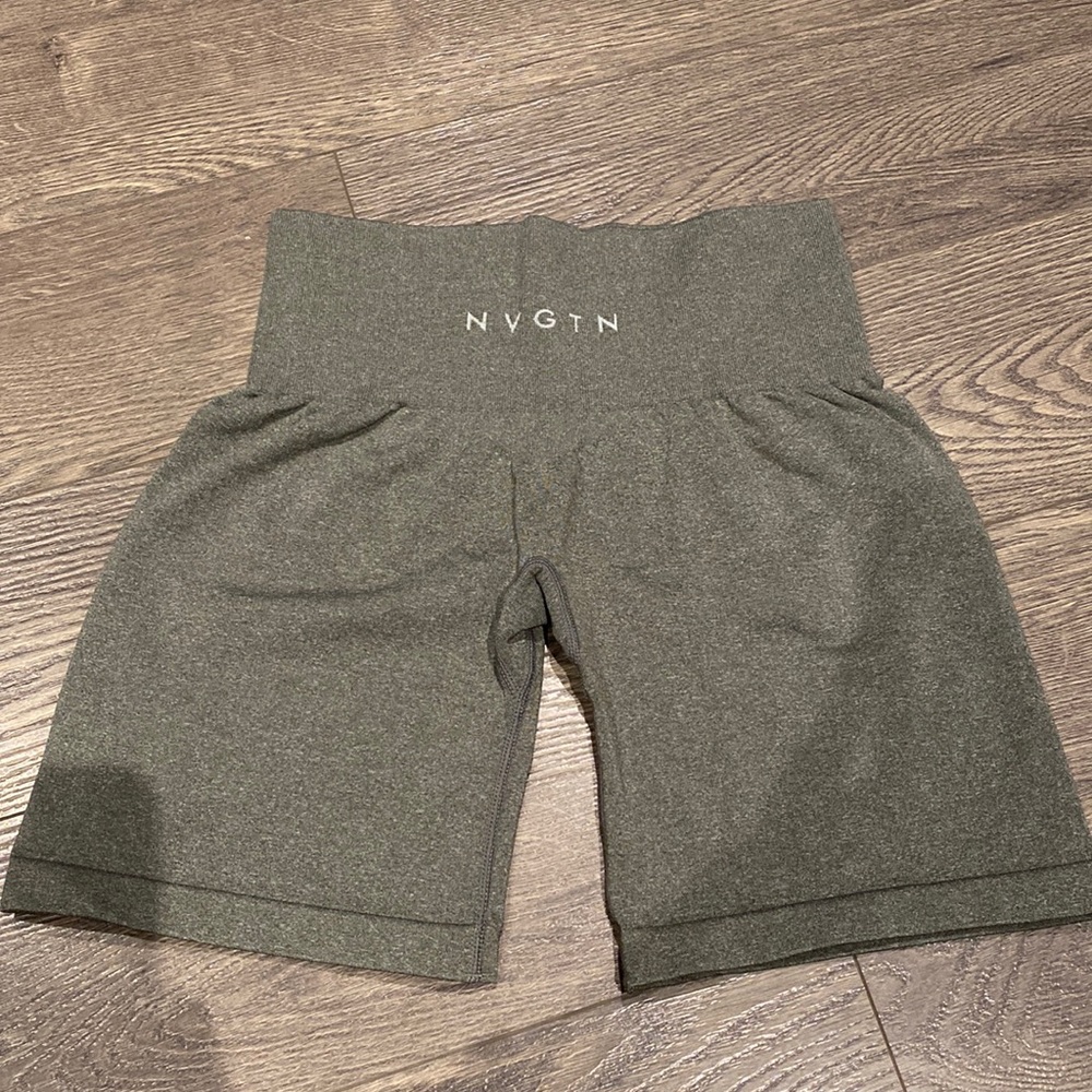 NVGTN PRO SEAMLESS SHORTS 💗 - Picture 1 of 5